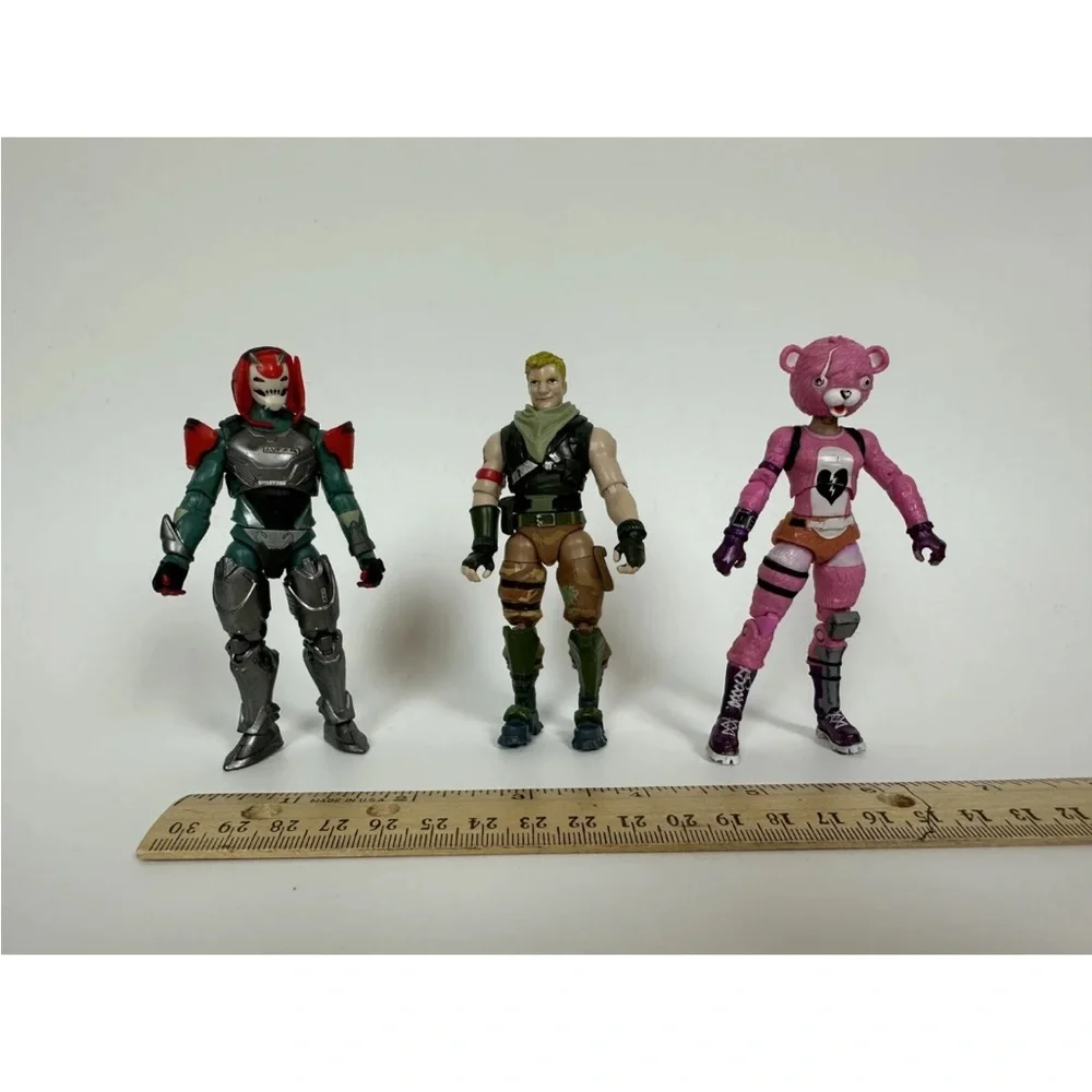 Fornite‎ 4 Inch Action Figures Lot of 3 - Jonesy Cuddle Team Vendetta Epic Games